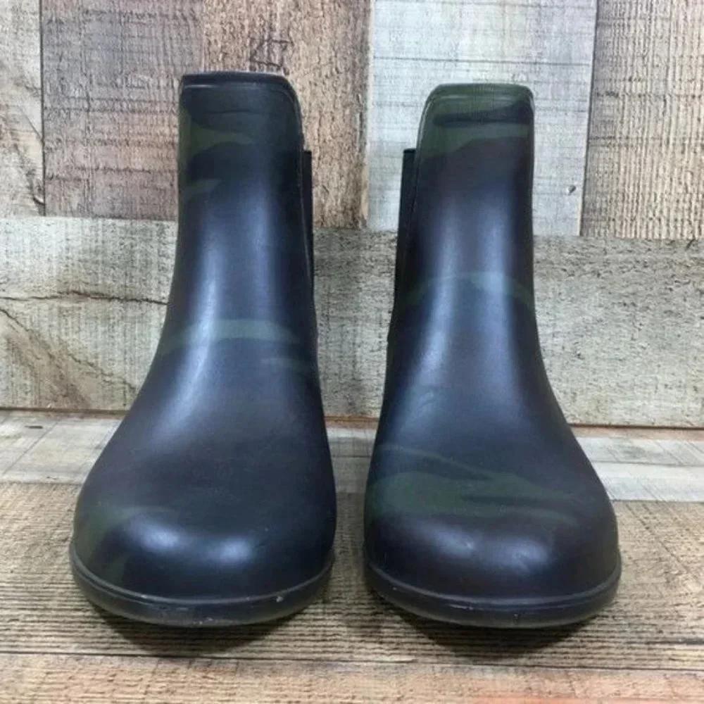 J. Crew Black Green Swirl Rubber Chelsea Boots Womens 7 Slip On‎ Ankle Bootie